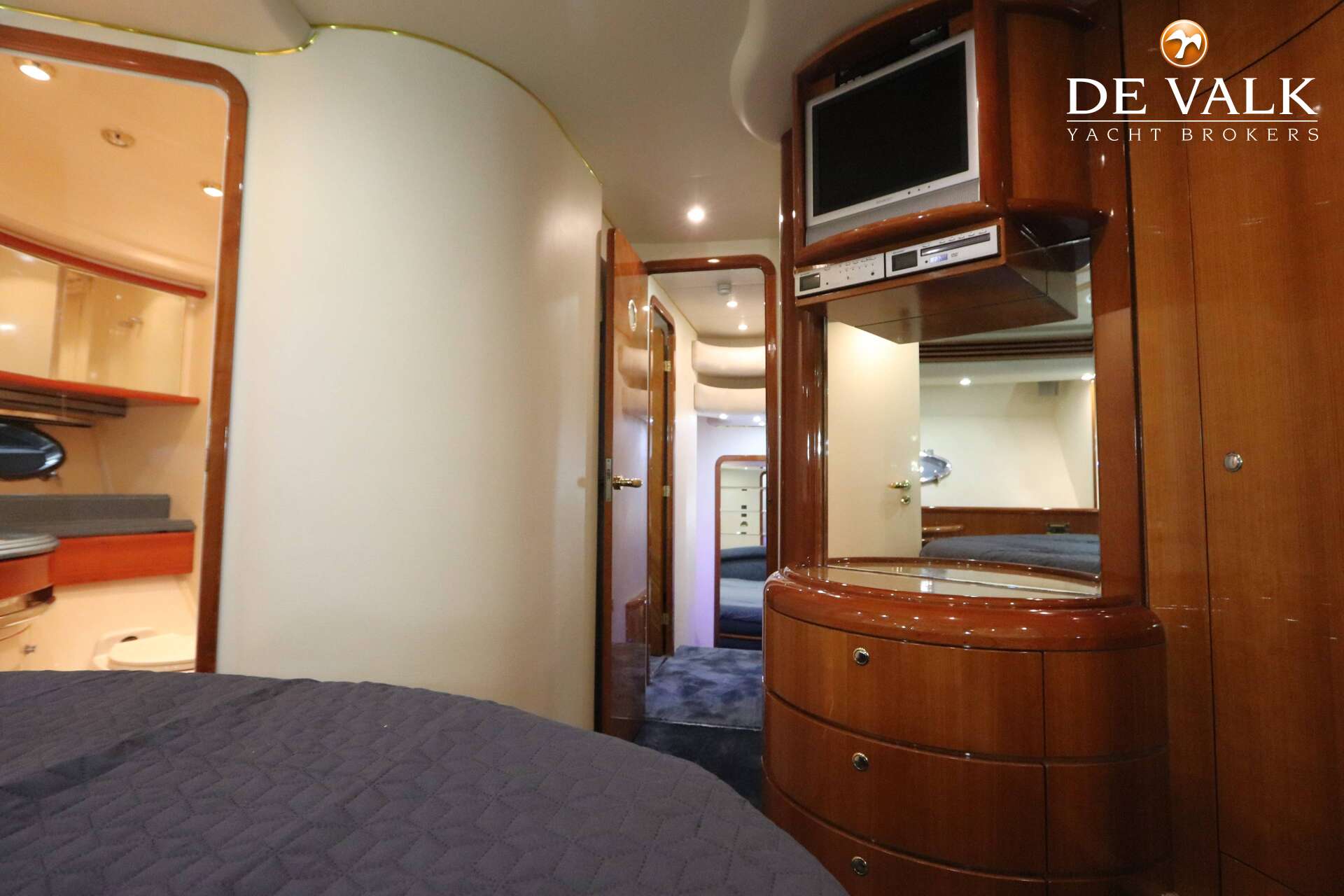 Azimut 68 Plus — foto 38 van 41