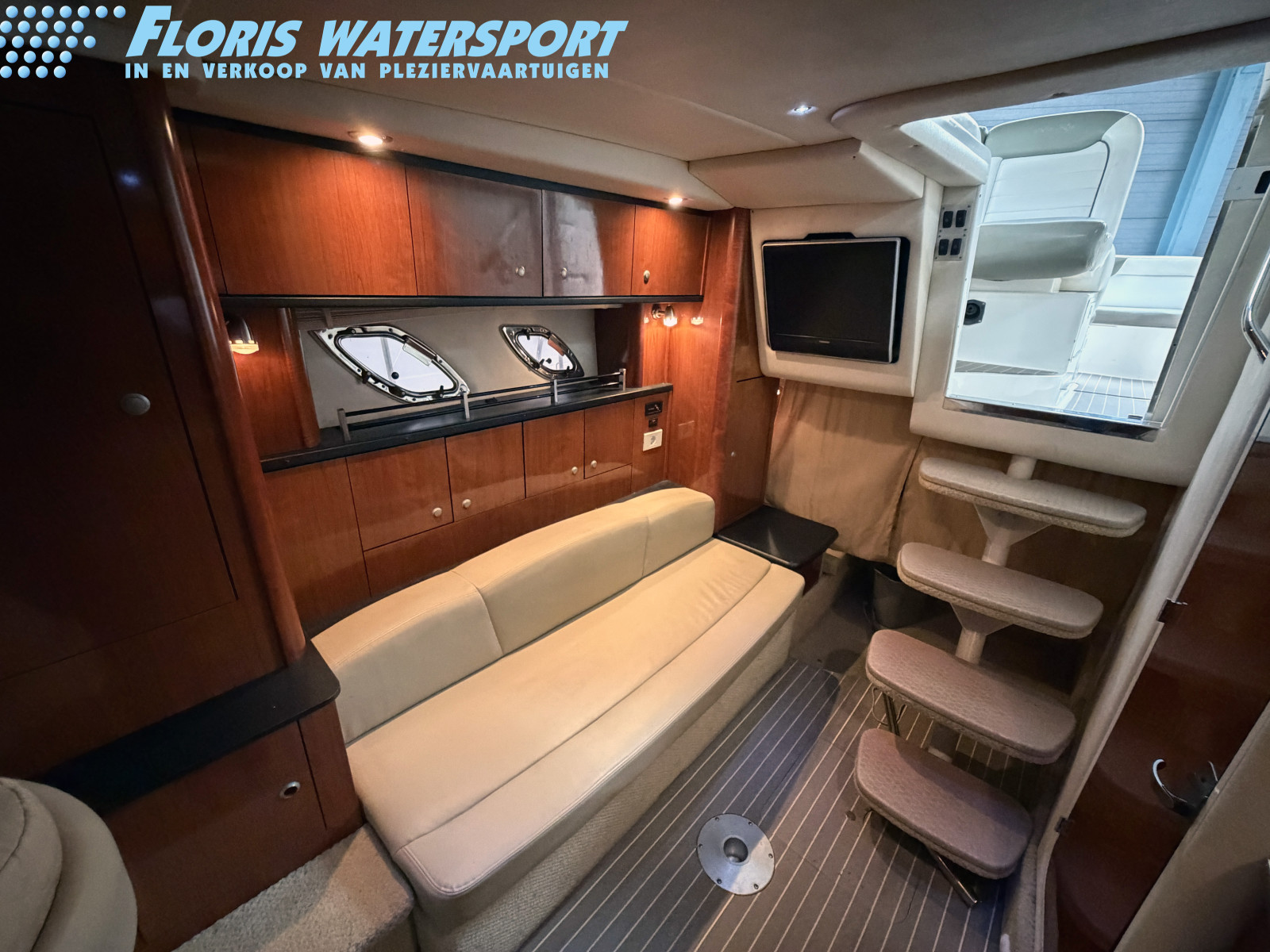 Sea Ray 335 Sundancer — foto 16 van 21