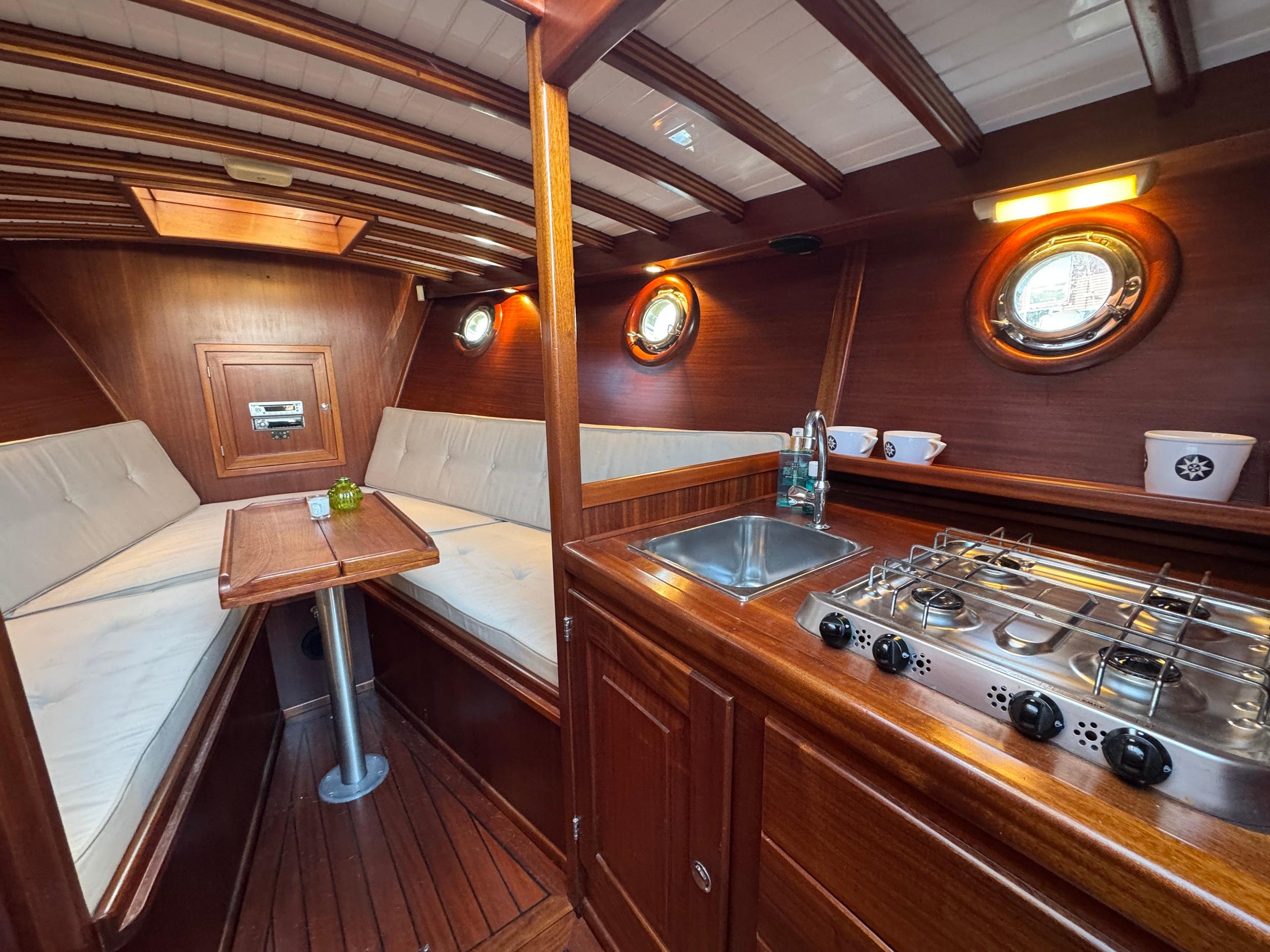 Rapsody 29 Ft. OC-F — foto 17 van 36