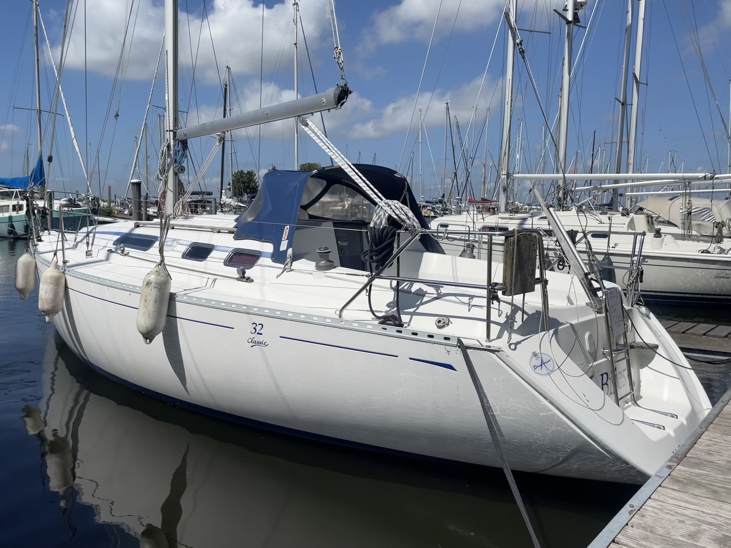 Dufour 32 Classic