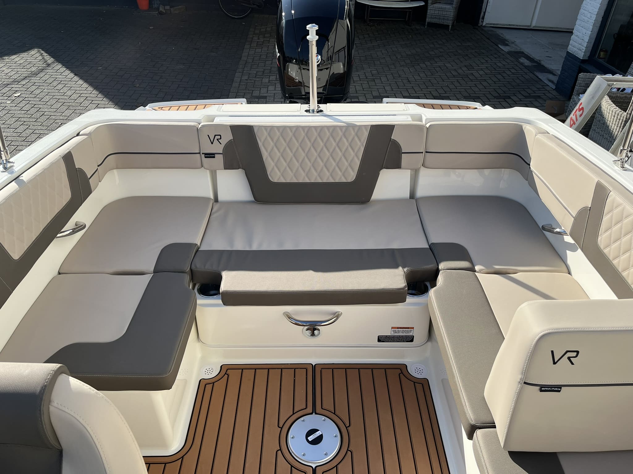 Bayliner VR4 Bowrider — foto 12 van 29