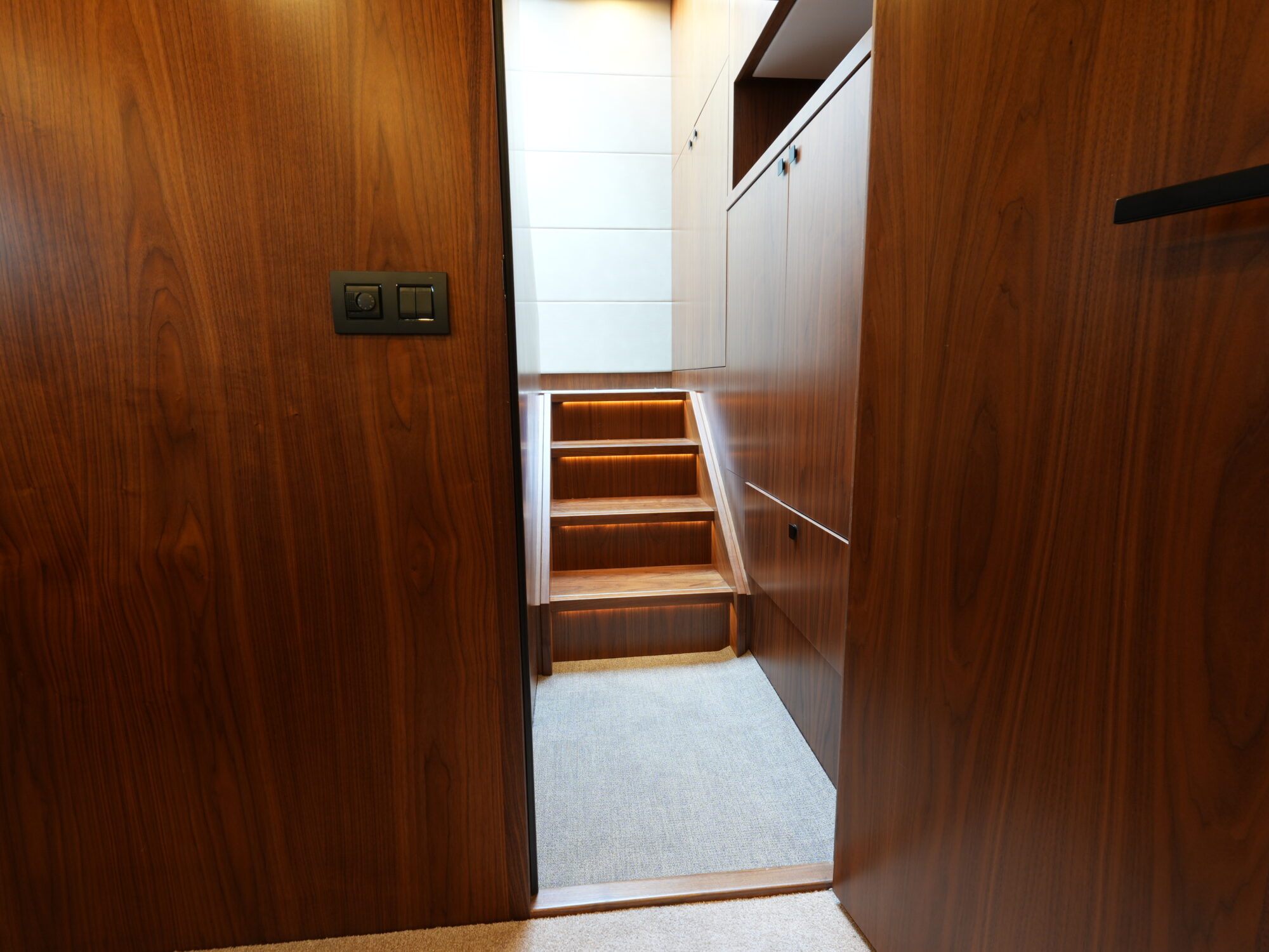 Van den Hoven Executive 15.00 MK II — foto 66 van 70