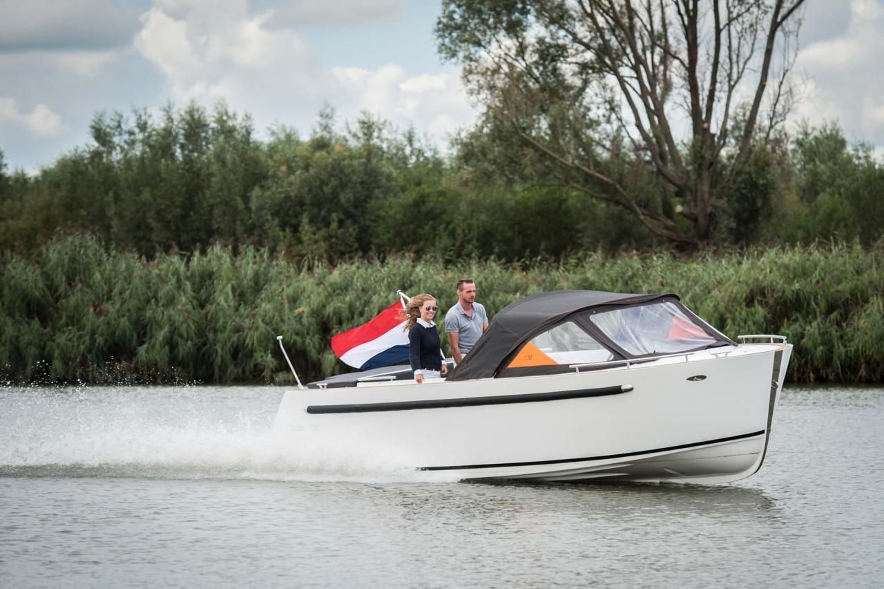 Maxima 730 tender — foto 19 van 28