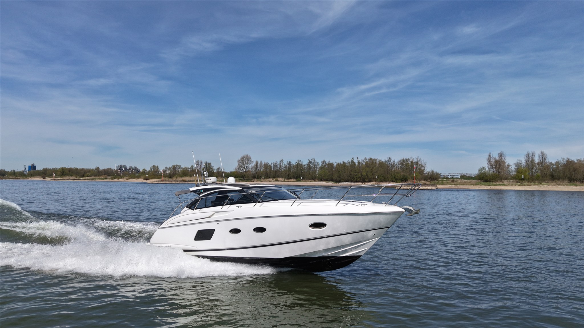 Princess V39 (2012) — foto 4 van 11
