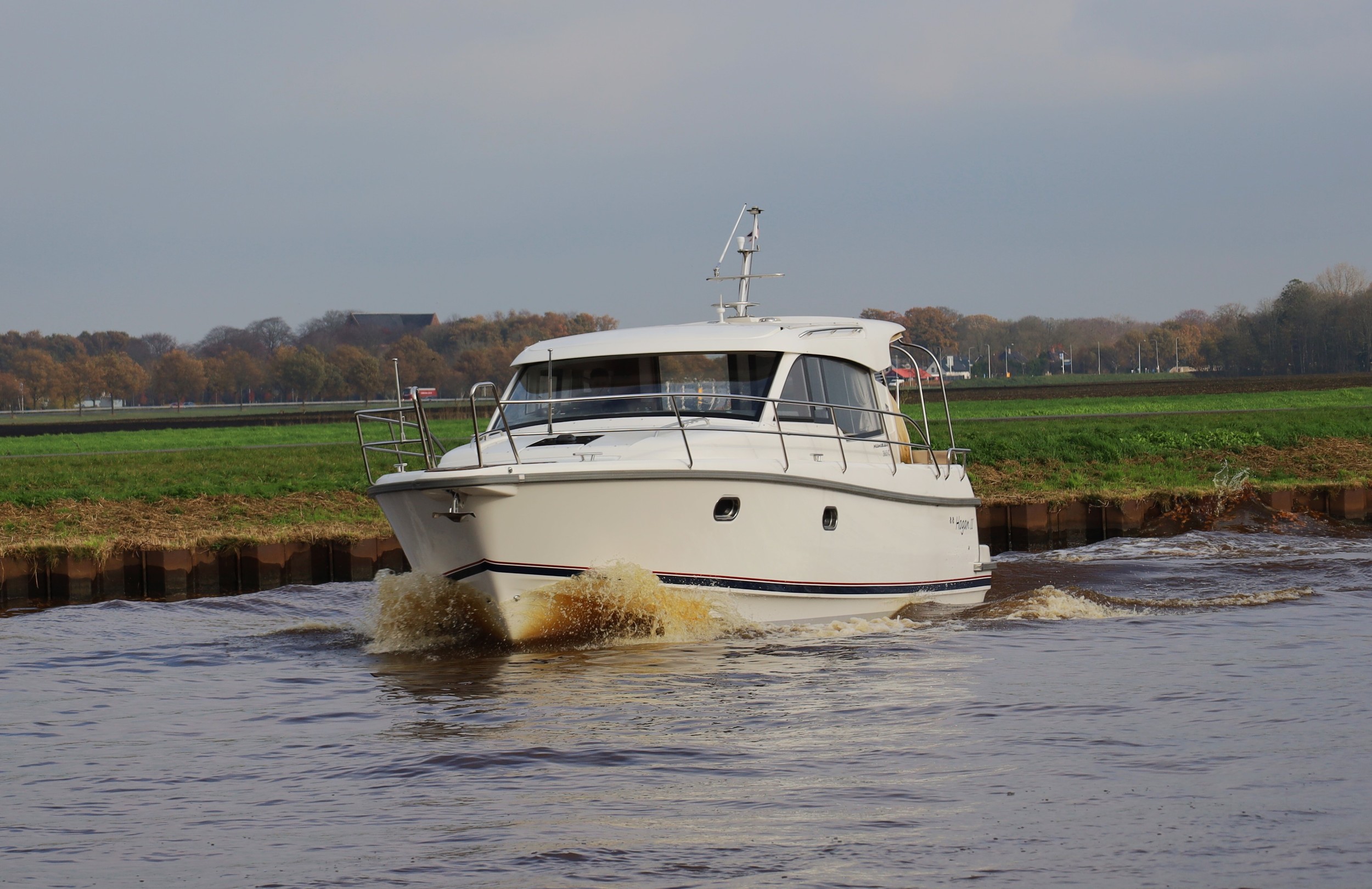 Nimbus 365 Coupe — foto 4 van 51