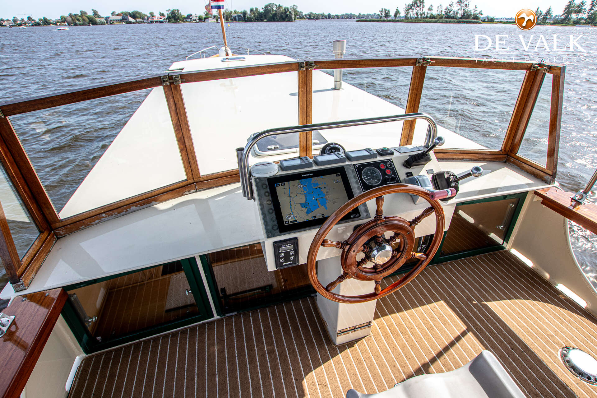 Luxe motor 20 m — foto 14 van 38
