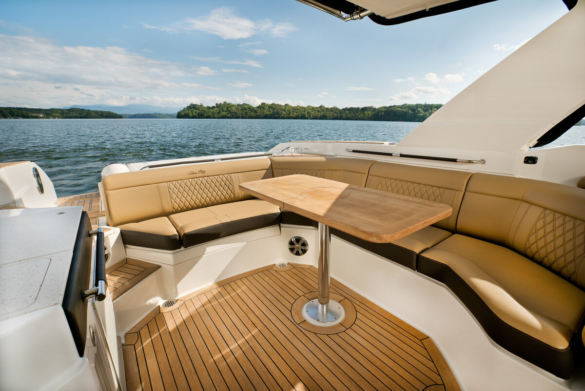 Sea Ray SLX 350 — foto 19 van 20