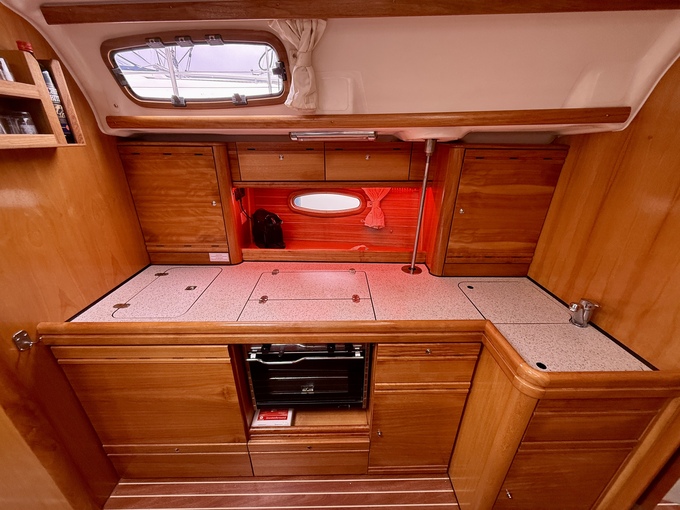 Bavaria 39 Cruiser — foto 4 van 12