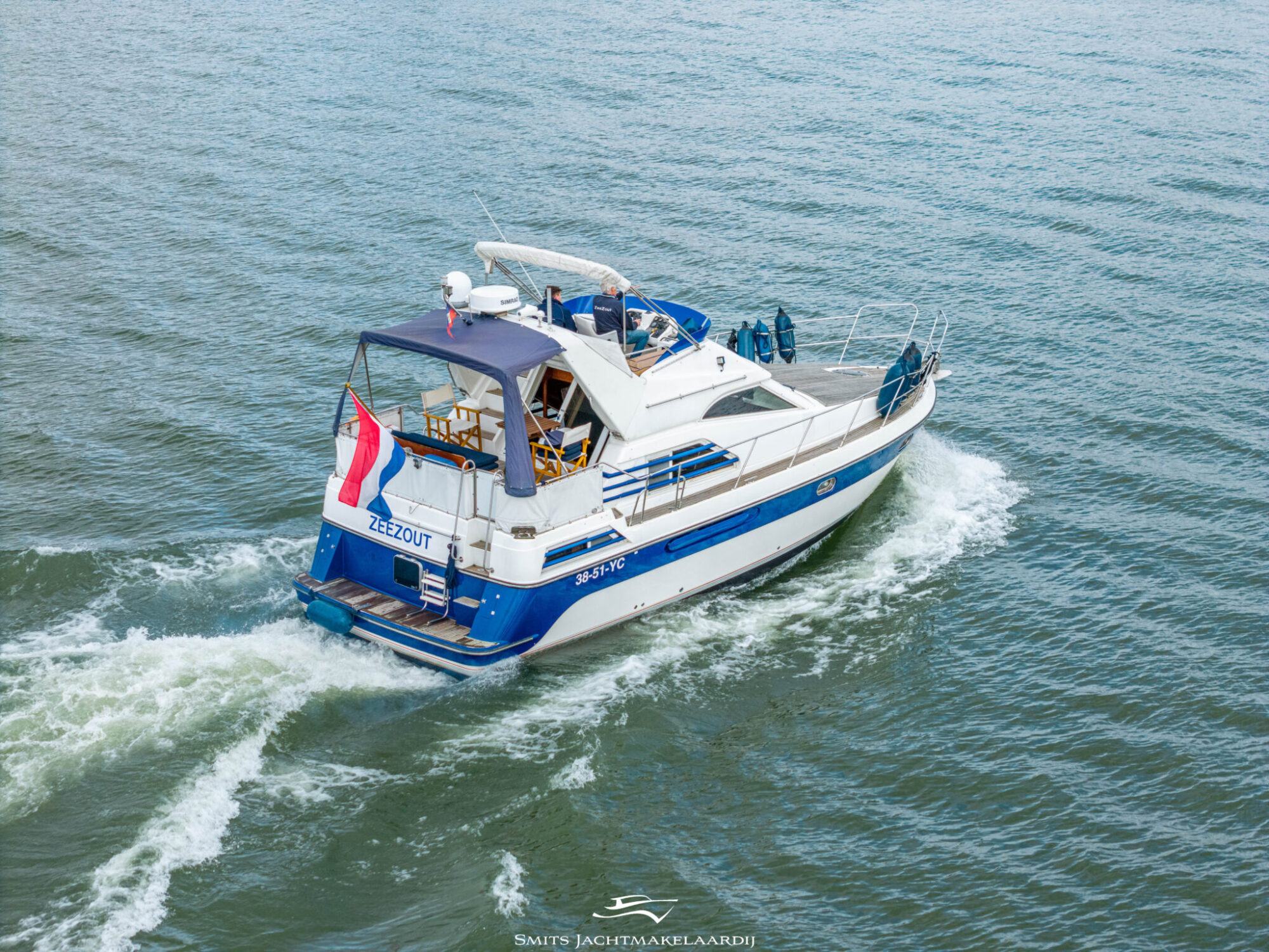 Astor 37 Flybridge — foto 40 van 54