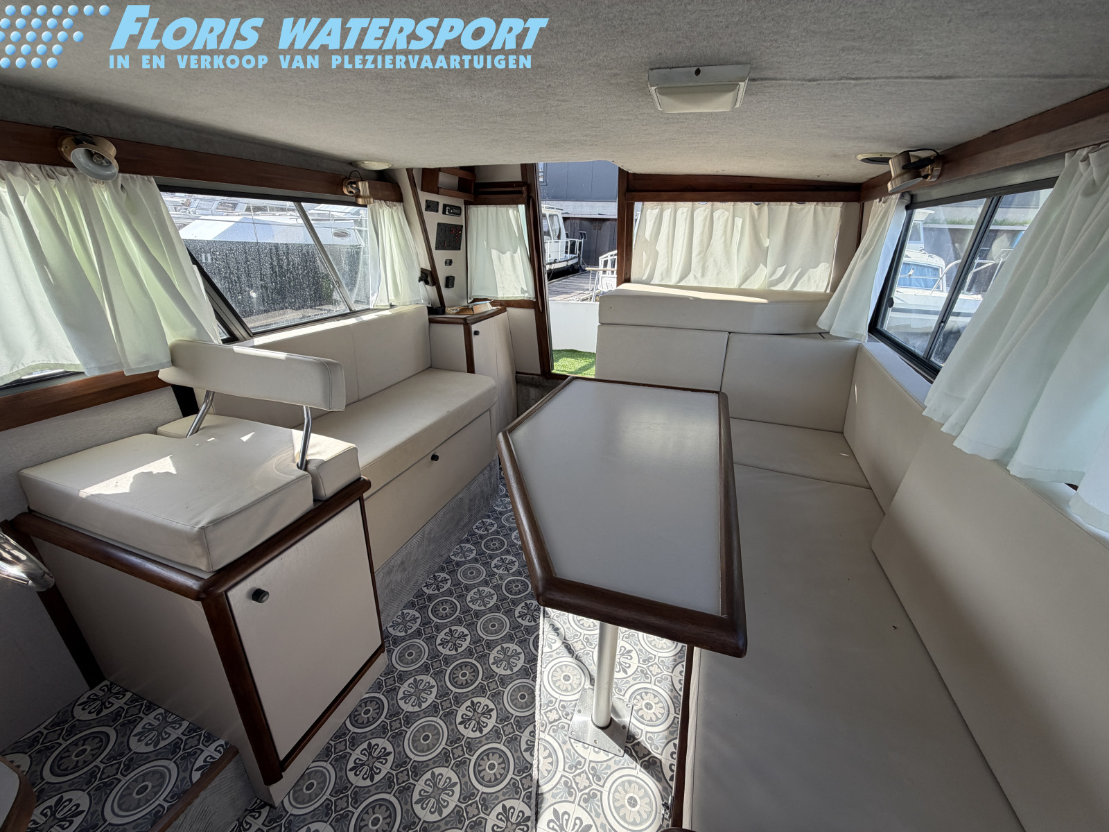 Bayliner 2858 Fly — foto 15 van 18