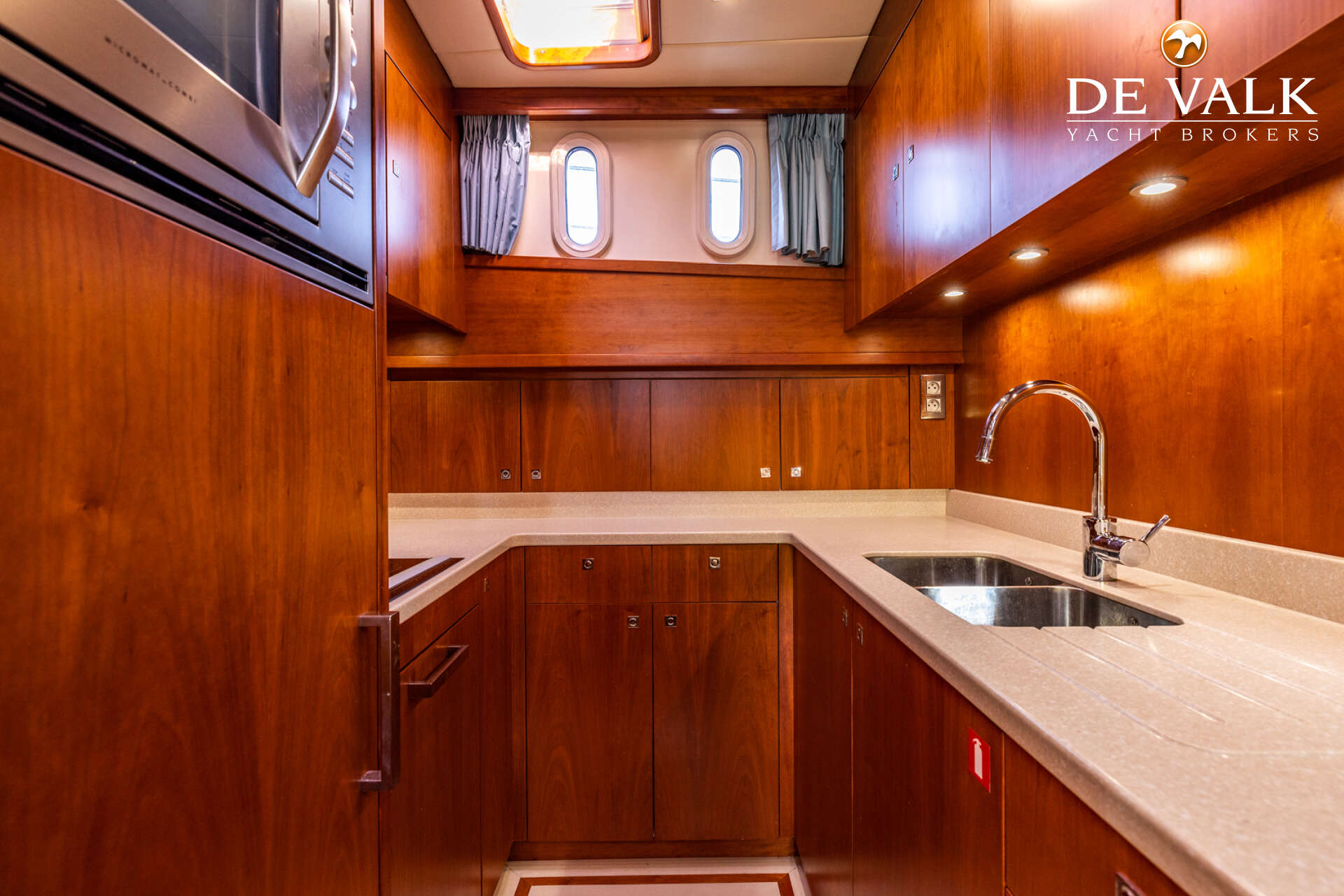 Vennekens Trawler 1800 — foto 30 van 44