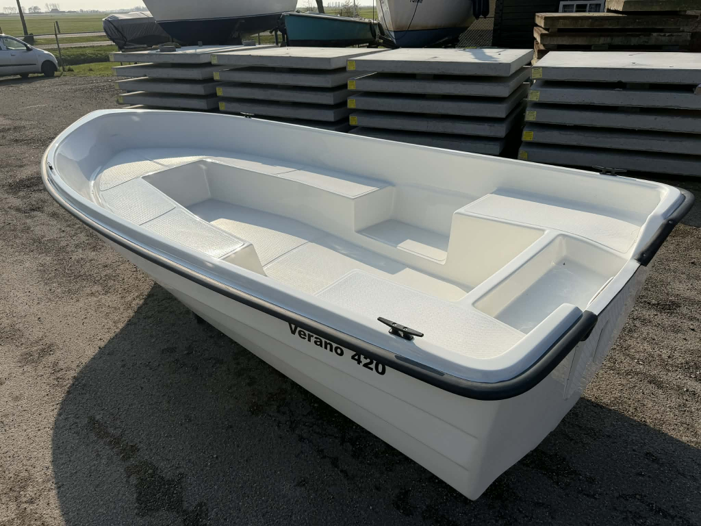 Verano 420 + 4 PK Tohatsu Four Stroke * — foto 3 van 5