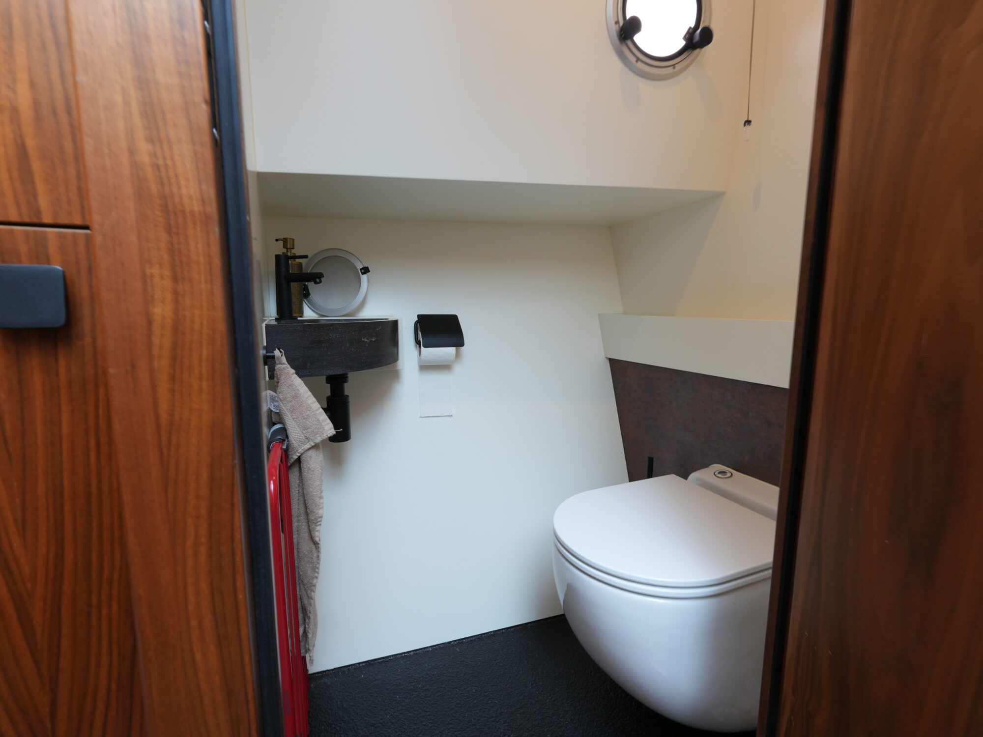 Van den Hoven Executive 15.00 MK II — foto 49 van 70