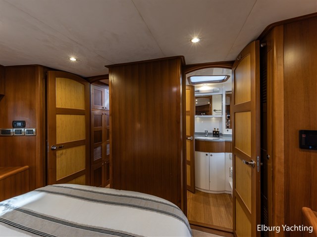 Trader 42 - Cabrio — foto 33 van 76