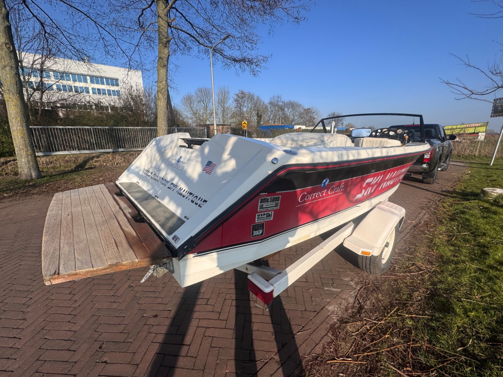 Ski Nautique Correct Craft — foto 5 van 13