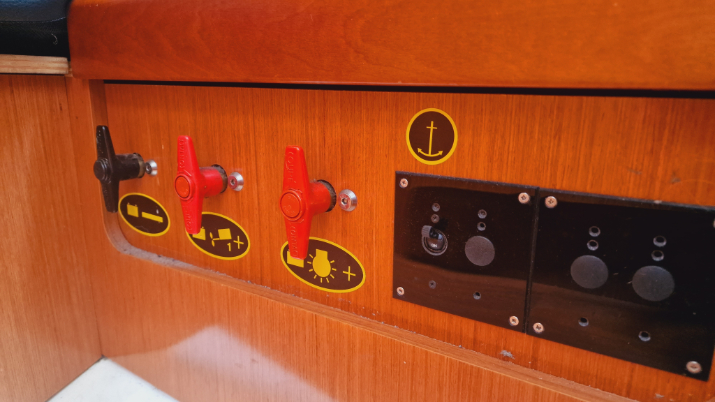 Beneteau Oceanis 31 (ondiepe kiel) — foto 29 van 35