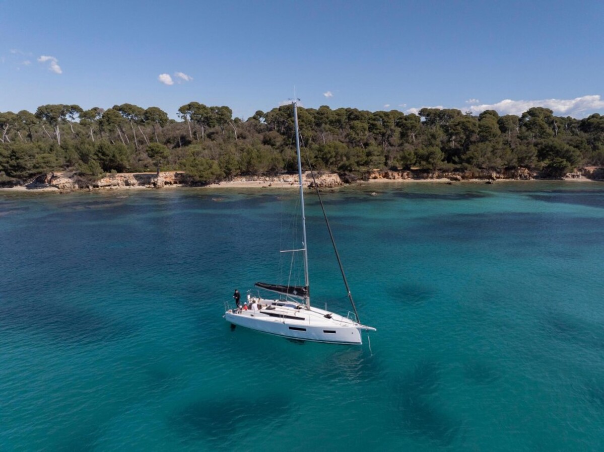 Jeanneau Sun Odyssey 350 — foto 2 van 12