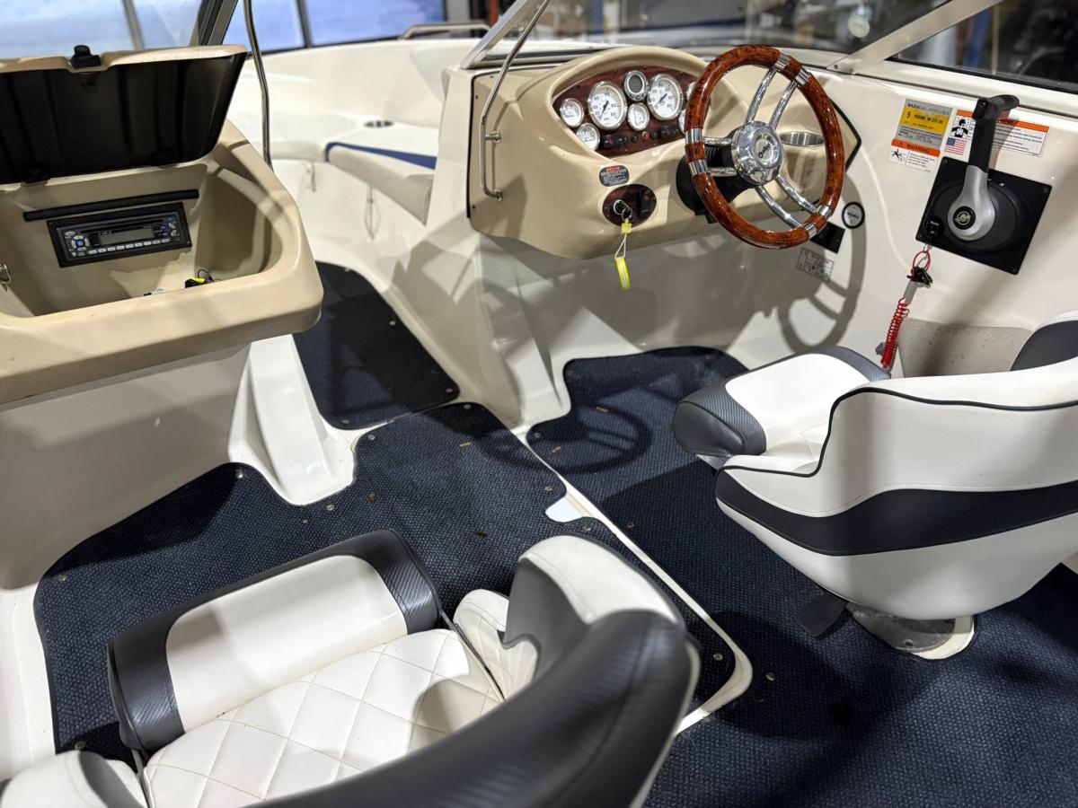 Glastron 205 GT Bowrider — foto 11 van 20