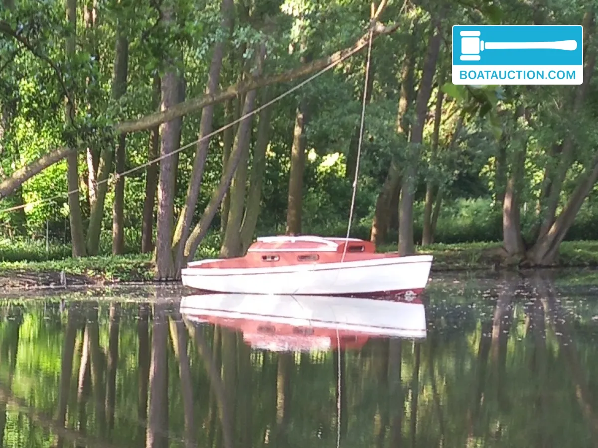 Cabinboat 700