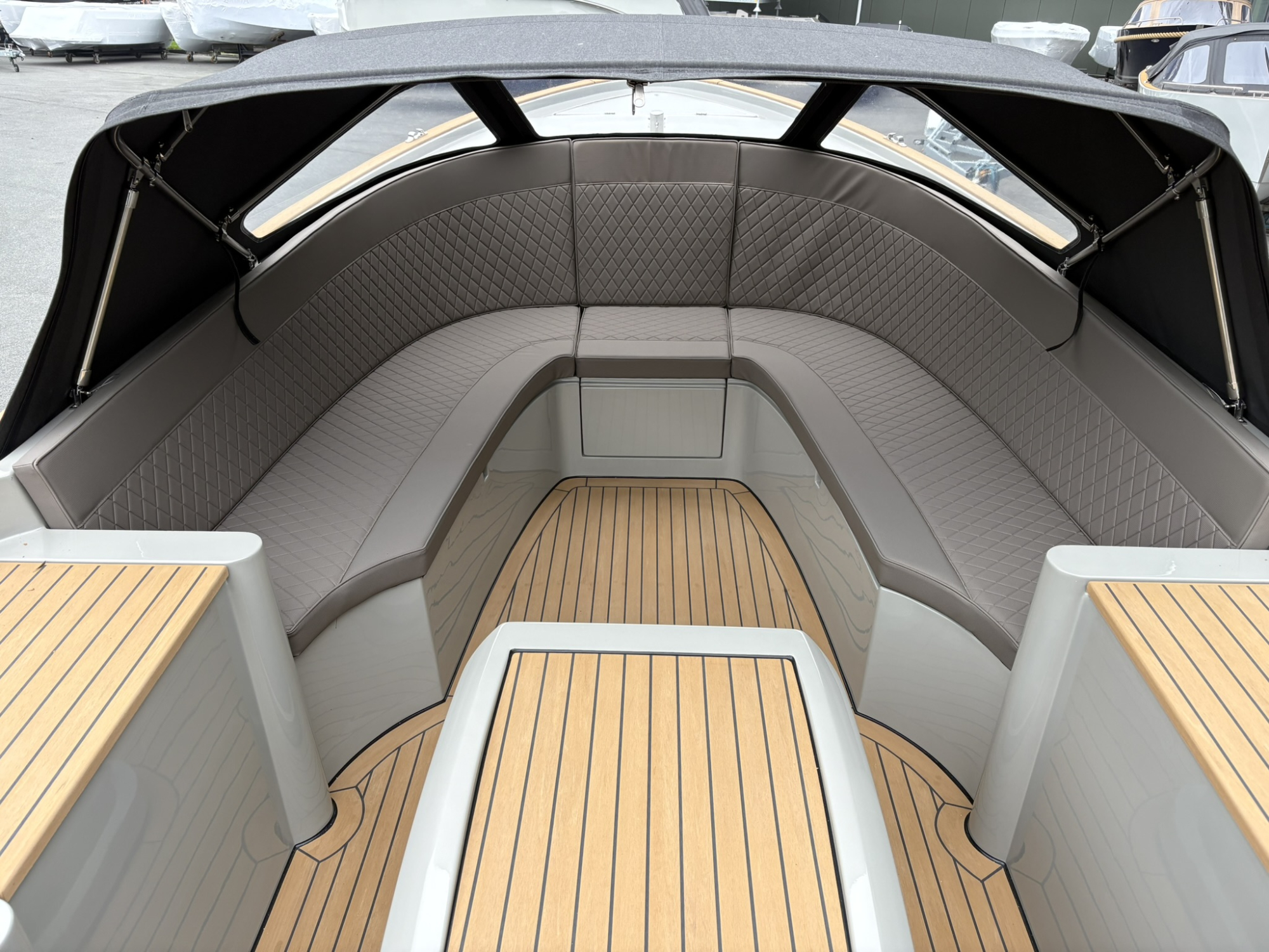 Antaris Sixty7 met Vetus 42 pk in RAL 7030 op voorraad! — foto 5 van 14