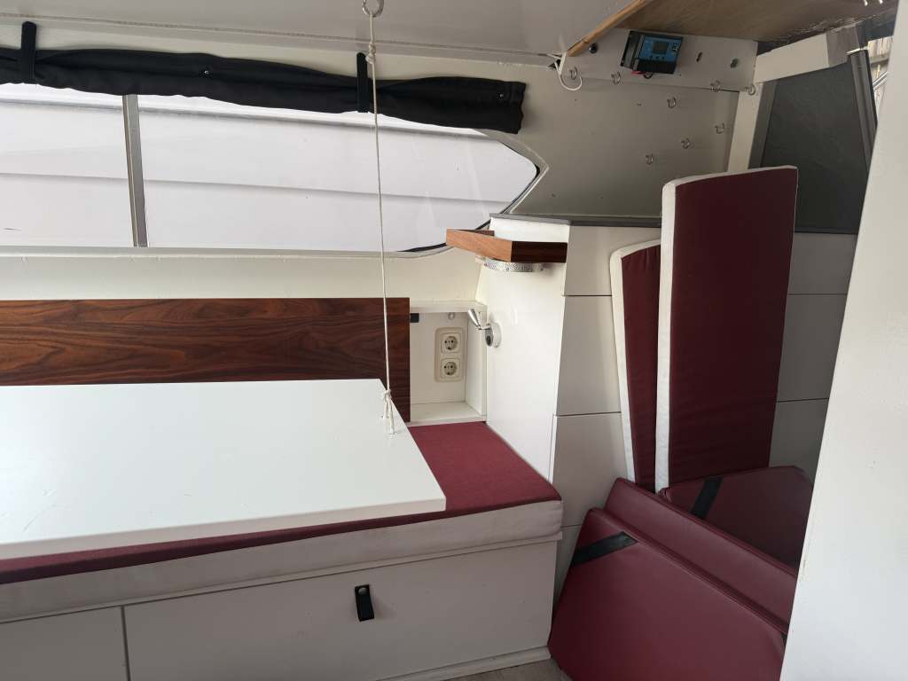 Motorboot 6m recente 15pk Honda trailer 6m kajuitboot — foto 7 van 10