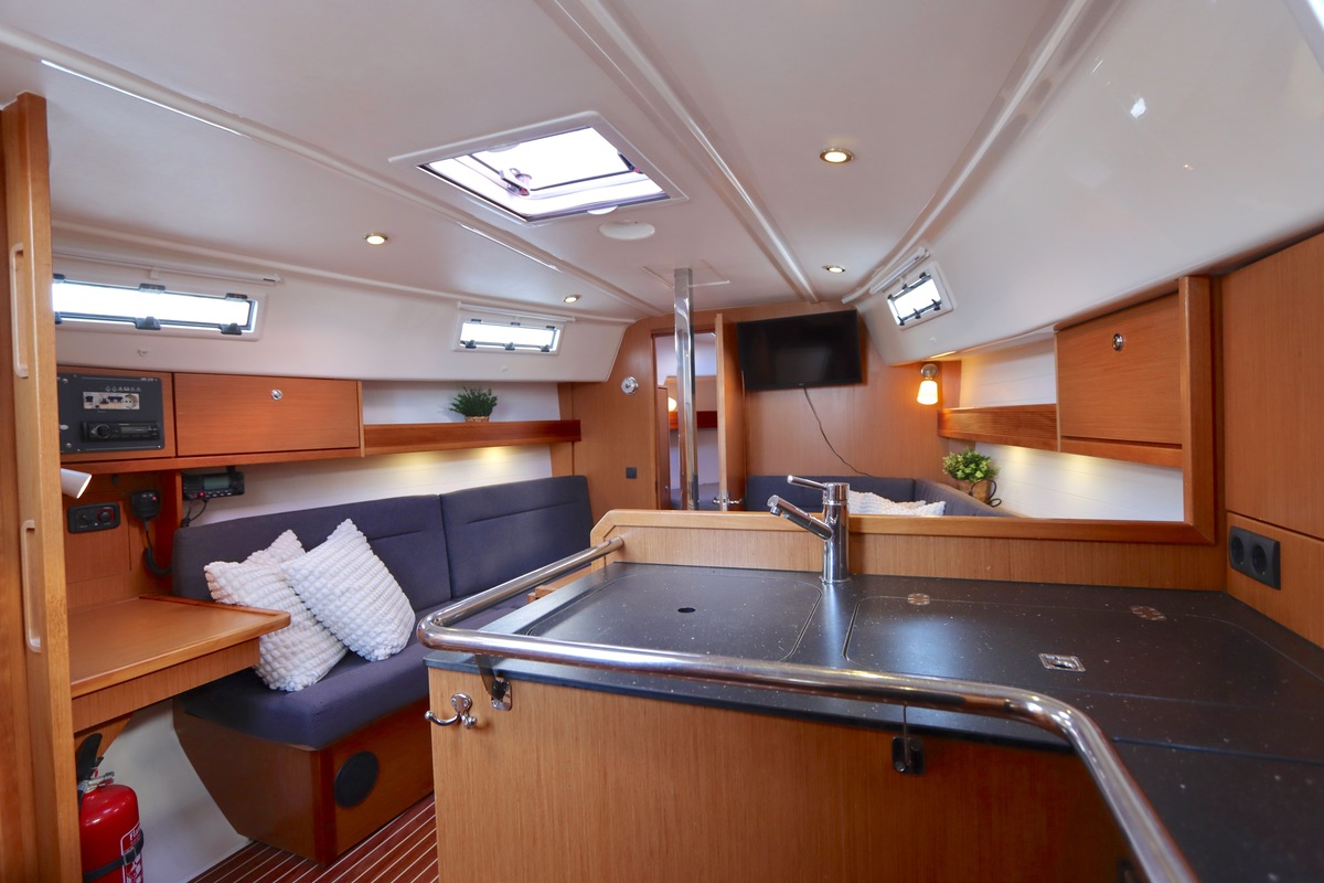 Bavaria 32 Cruiser — foto 13 van 58