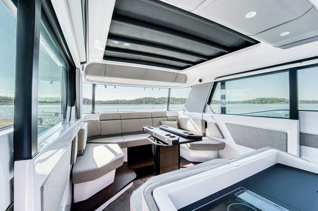 Axopar 45 Cross Cabin BRABUS — foto 4 van 23