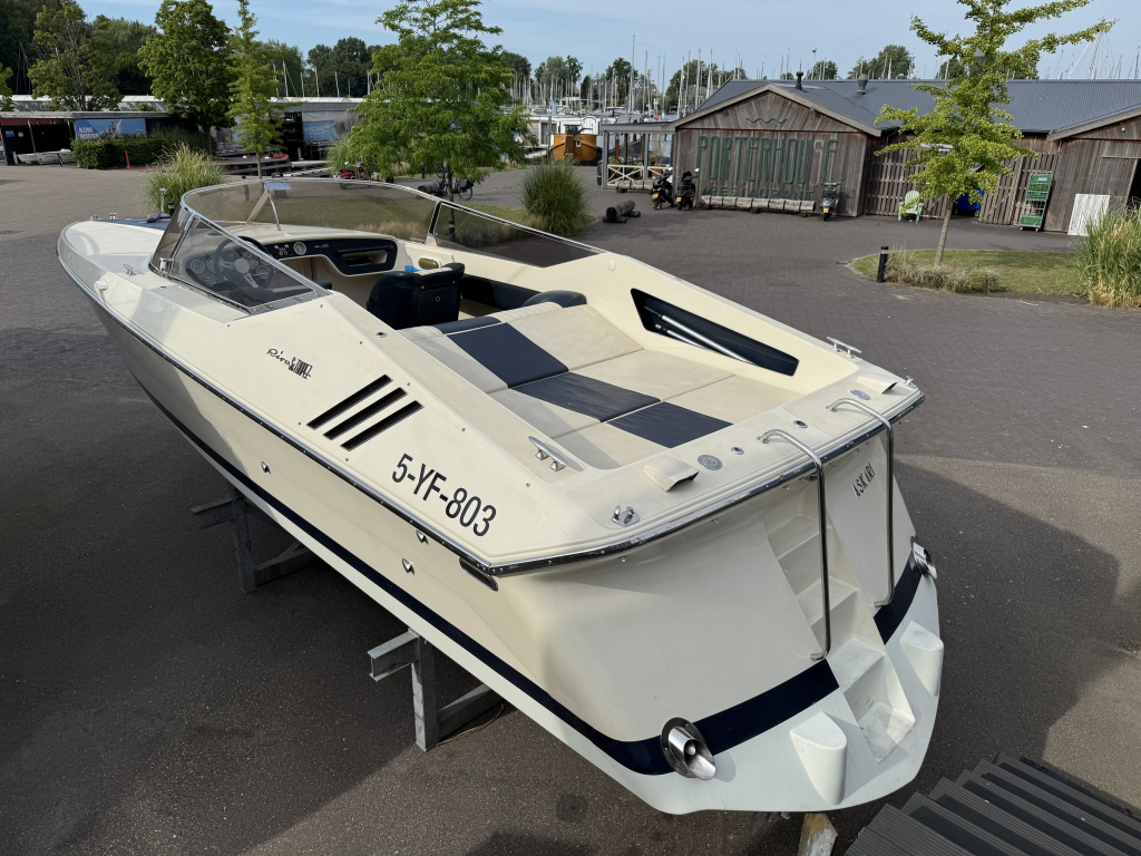 Riva St Tropez — foto 4 van 33