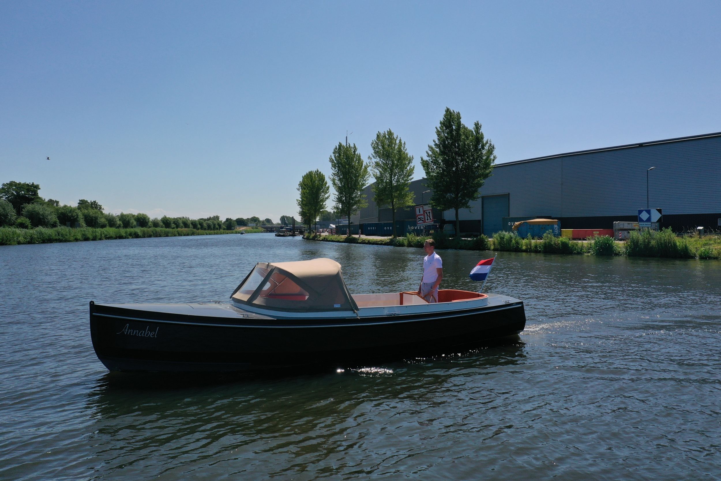 Vulture Admire 735 — foto 2 van 10