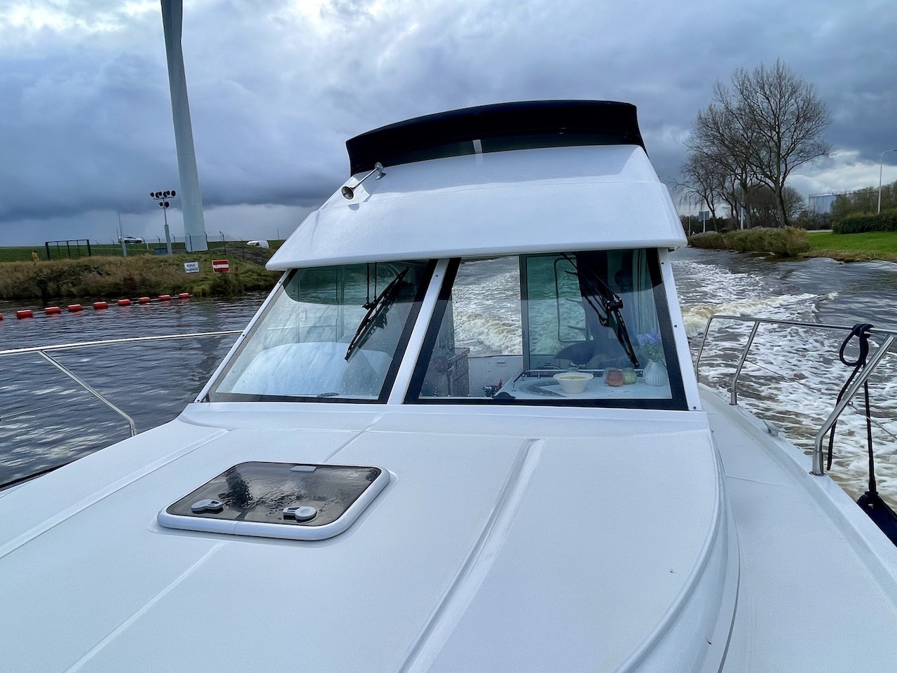 Beneteau Antares 9.80 — foto 27 van 33