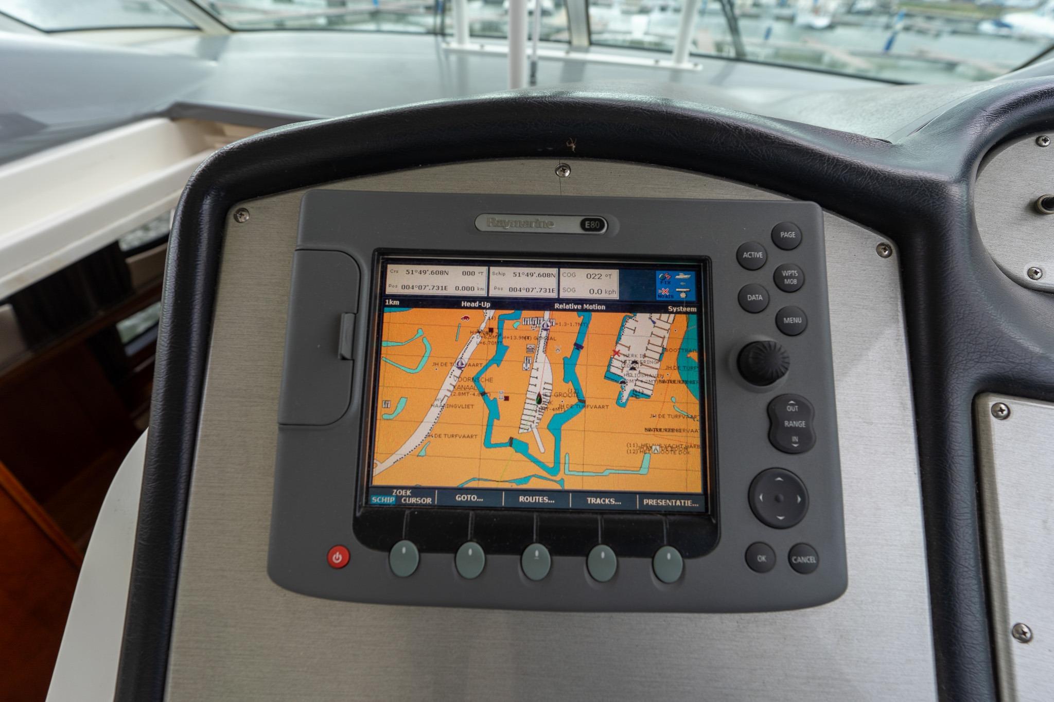 Cruisers Yachts 415 Express Motoryacht — foto 60 van 100