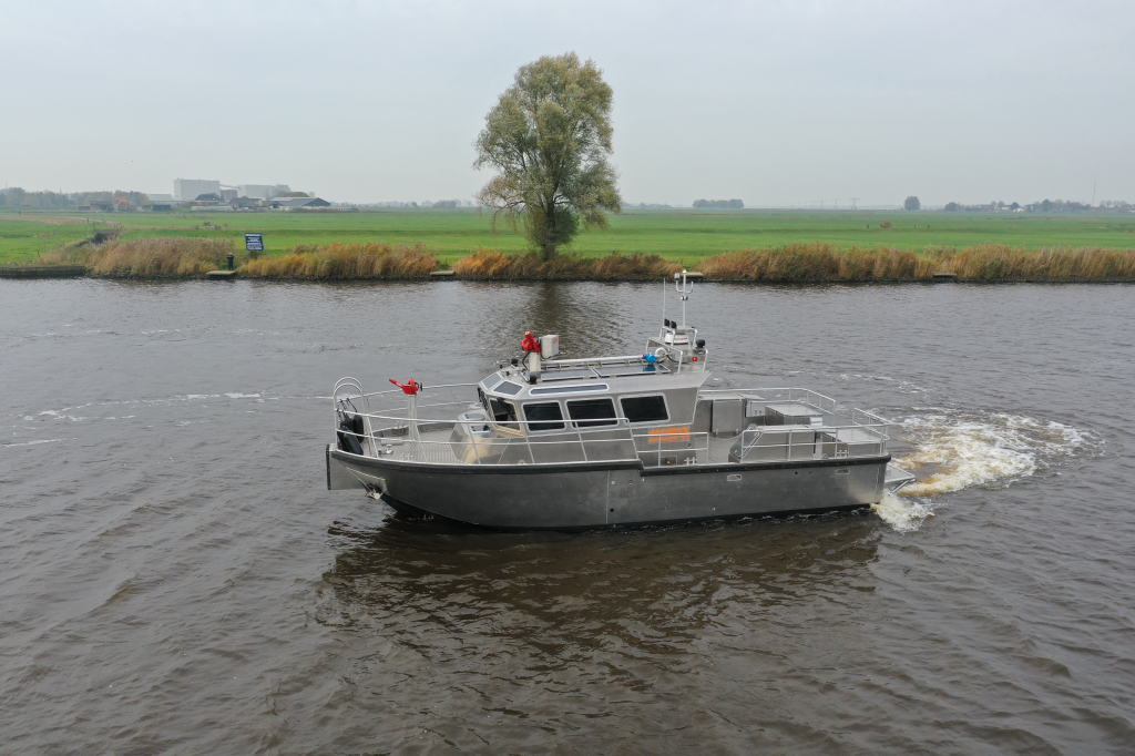ALUMAX WORKER 41– High-Speed Firefighting & Multipurpose Aluminium Workboat — foto 3 van 13