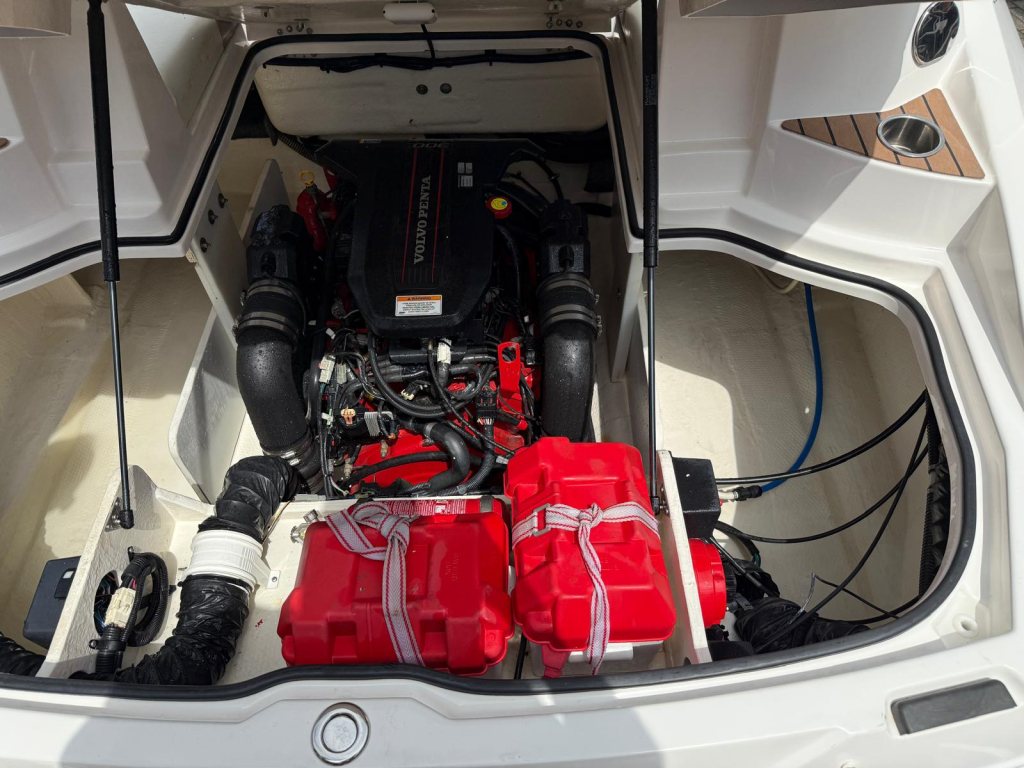 Regal 2500 Bowrider — foto 13 van 29