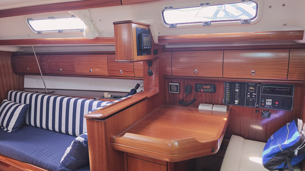 Bavaria  36 Cruiser — foto 24 van 38