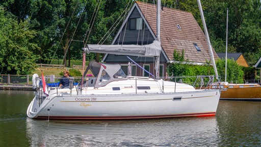 Beneteau Oceanis 281 (1999) — foto 6 van 12