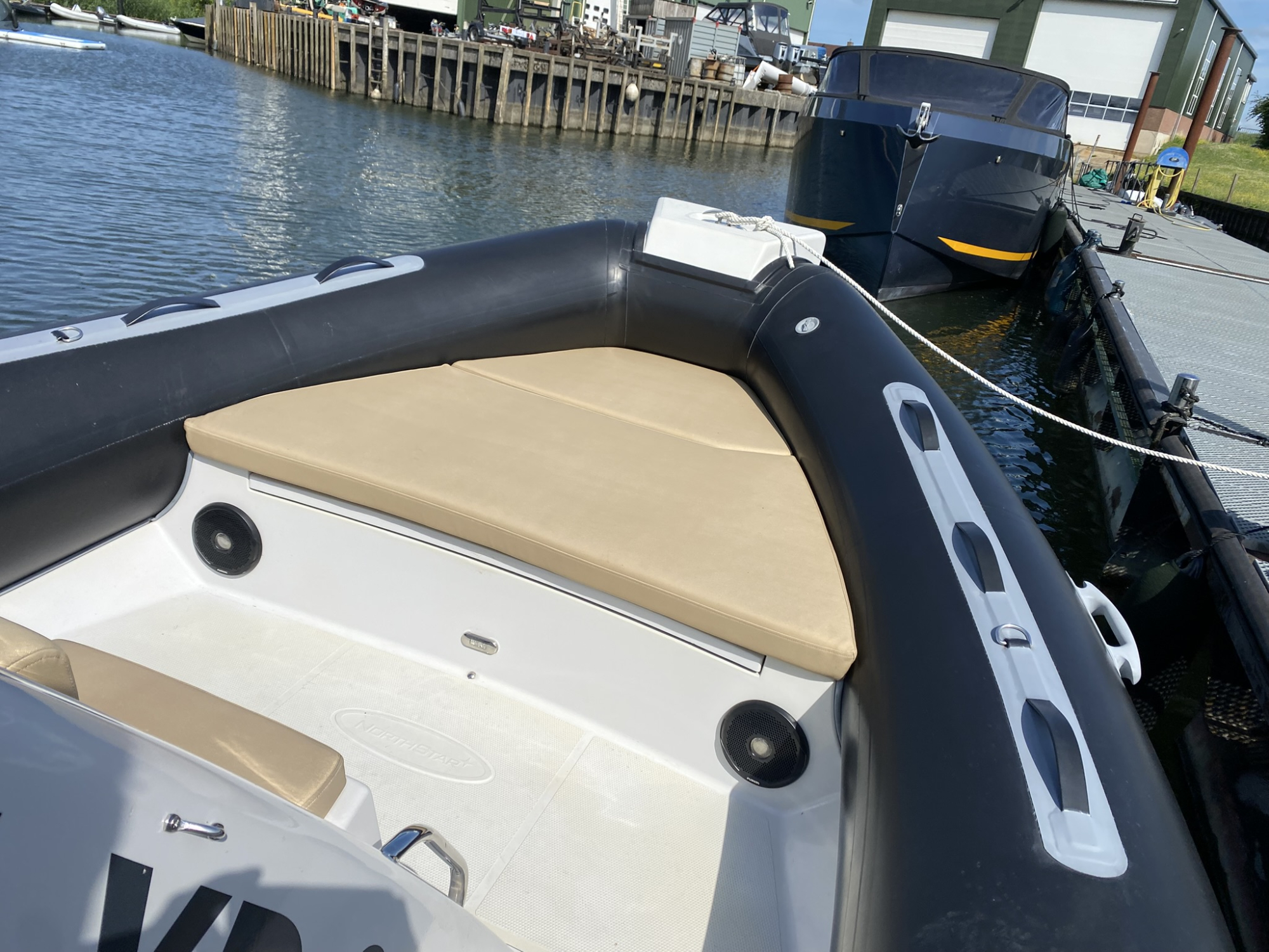 Northstar 680 RW met 2 x Suzuki 150 pk - Bouwjaar 2017 — foto 7 van 8