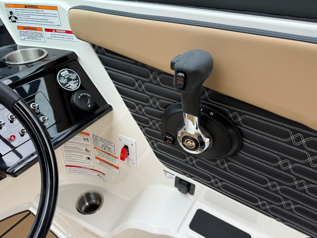 Sea Ray SPX 190 — foto 13 van 26