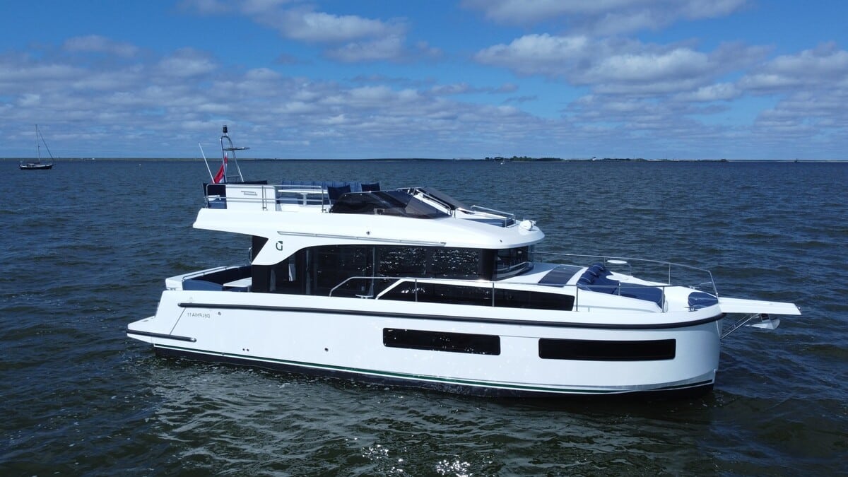 Delphia Yachts 11 Flylounge