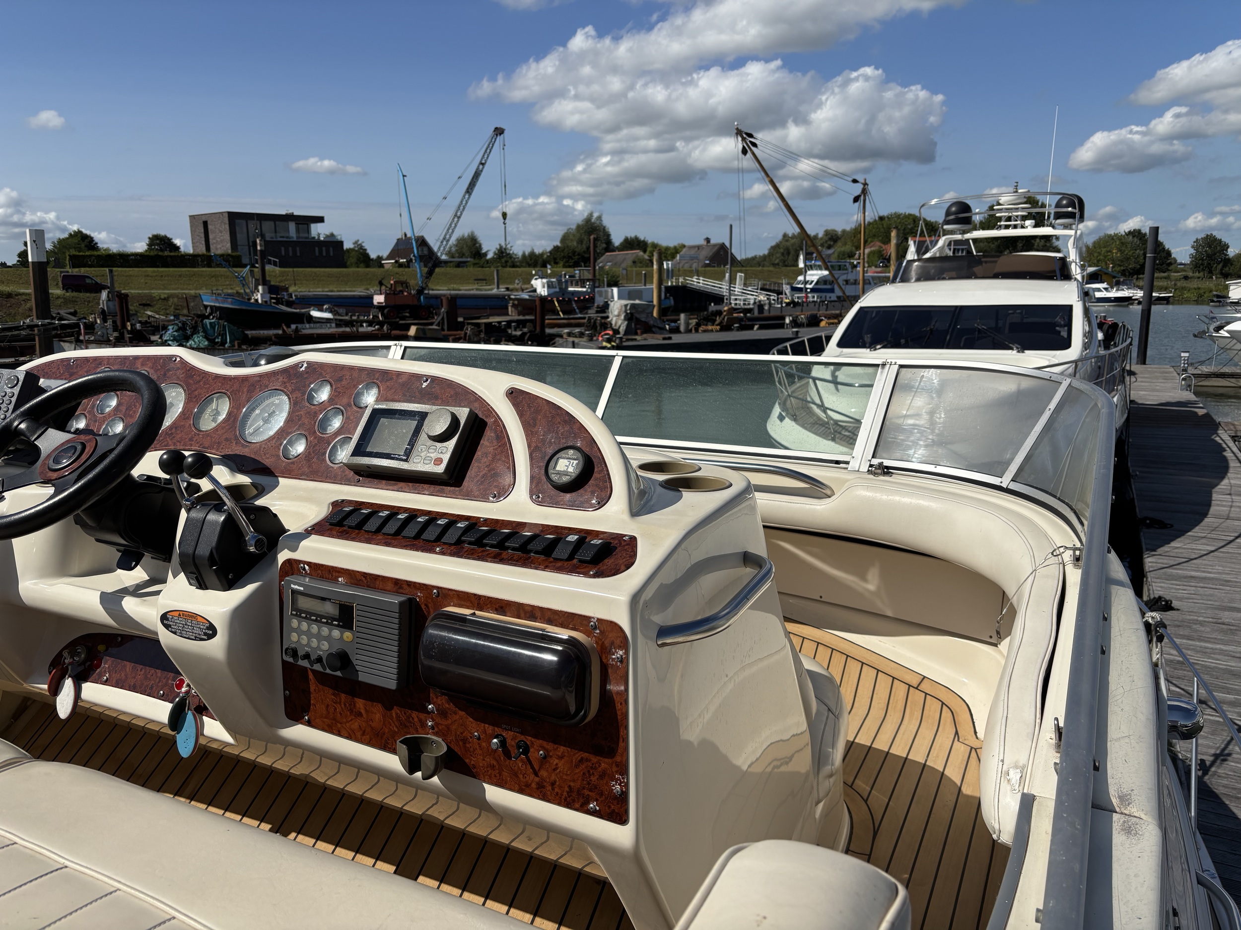 Maxum 4100 SCA — foto 7 van 35