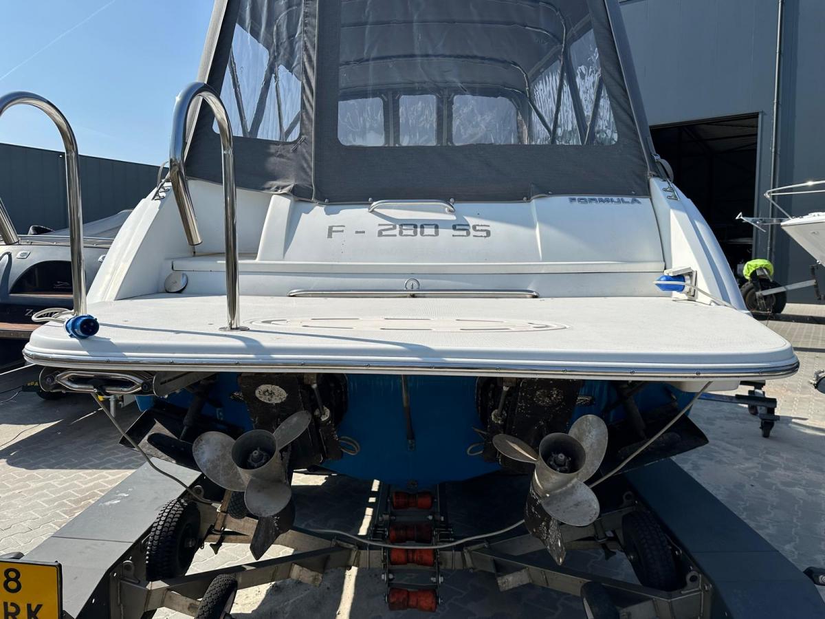 Formula F-280 SS Cuddy cabin — foto 8 van 27