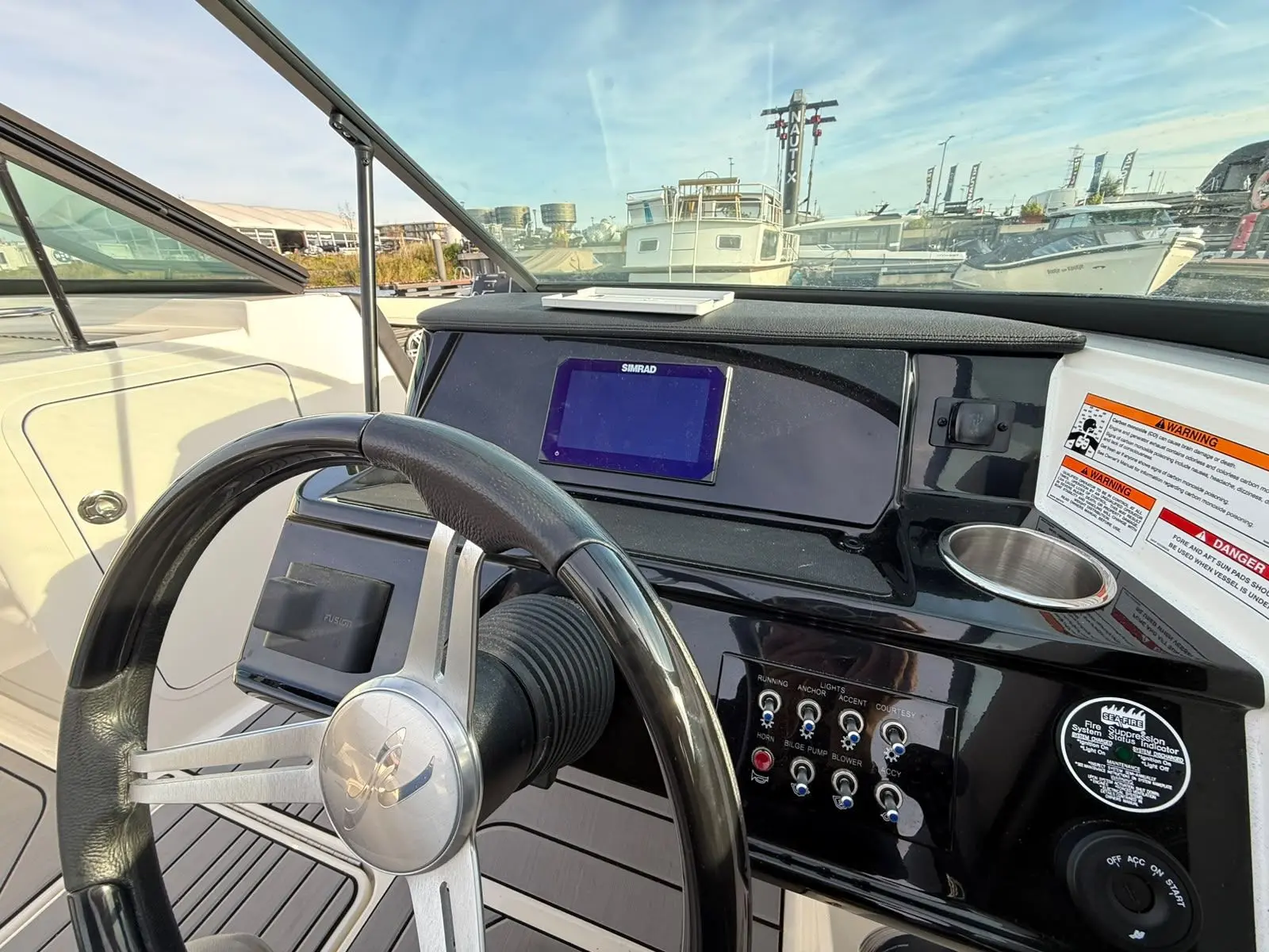 Sea Ray SPX 210 (New Model / 2026) — foto 23 van 31