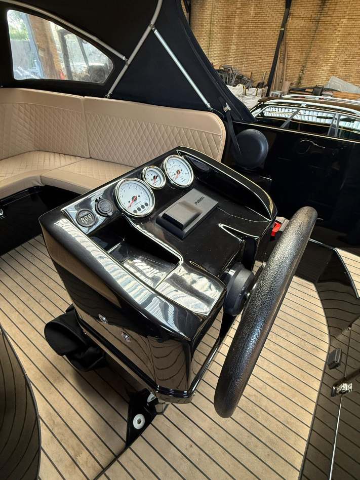 Oud Huijzer  616 deLuxe occasion 60pk in bemiddeling incl ligplaats — foto 6 van 12