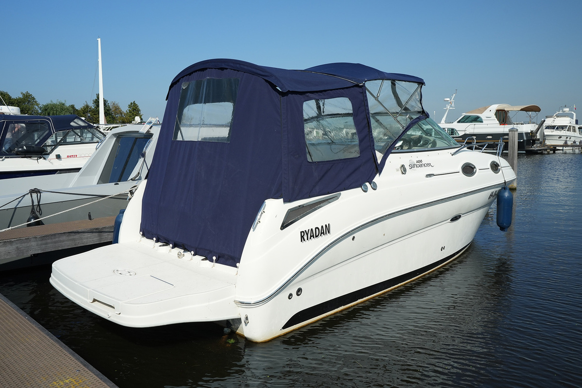 Sea Ray 255 Sundancer — foto 6 van 53