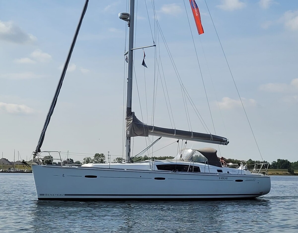 Beneteau Oceanis 43