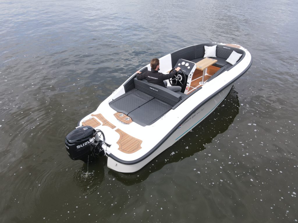 Corsiva 605 Tender incl. Suzuki 50pk — foto 4 van 10