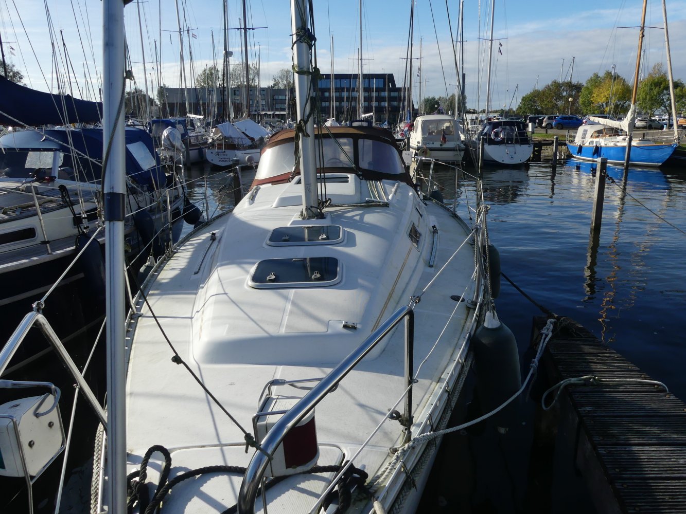 Beneteau - Sailing Yacht - GRP (Polyester) - 1998 - € 49.500 — foto 6 van 11
