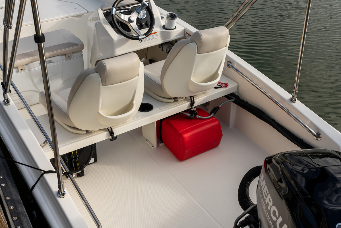Boston Whaler 130 Super Sport — foto 16 van 18