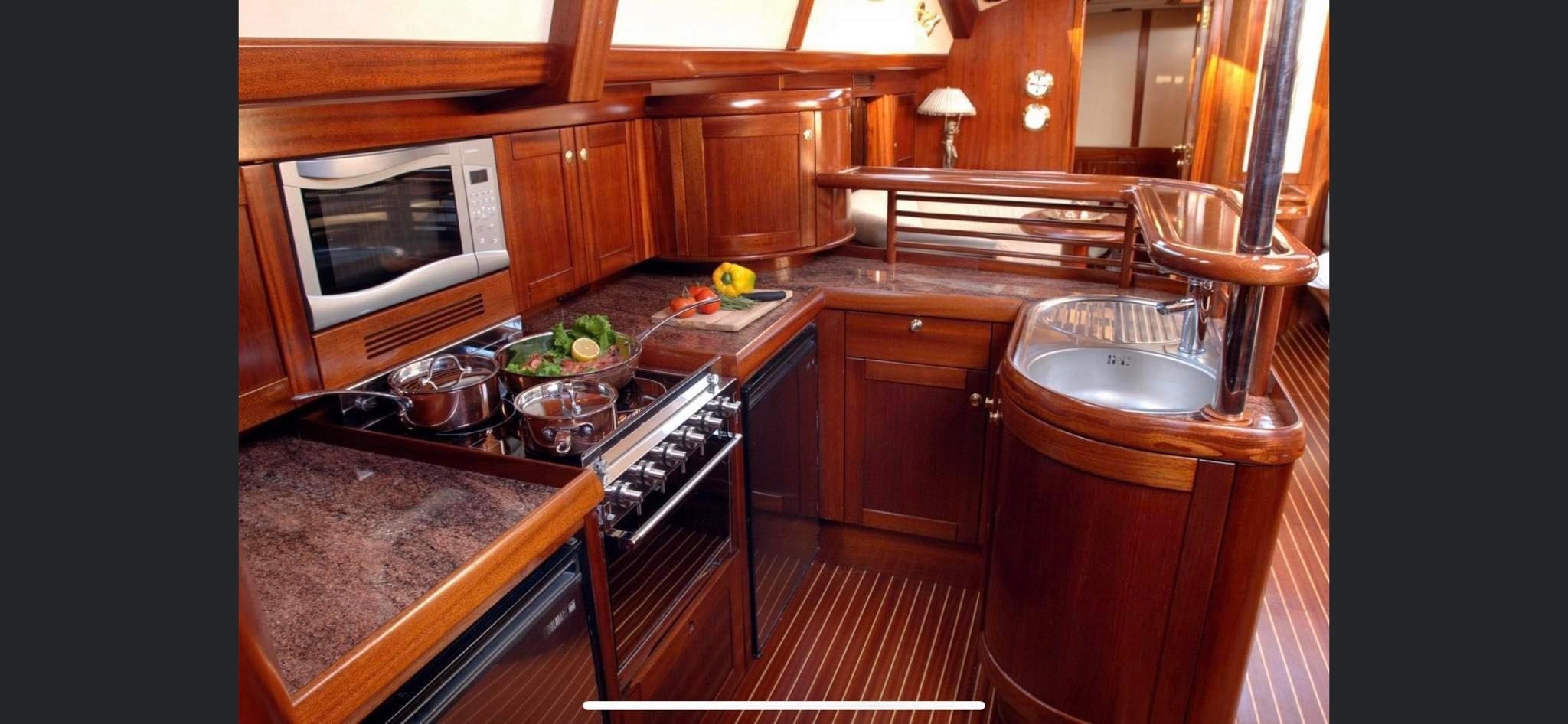 Lagoon Royal Classic 66 — foto 63 van 87