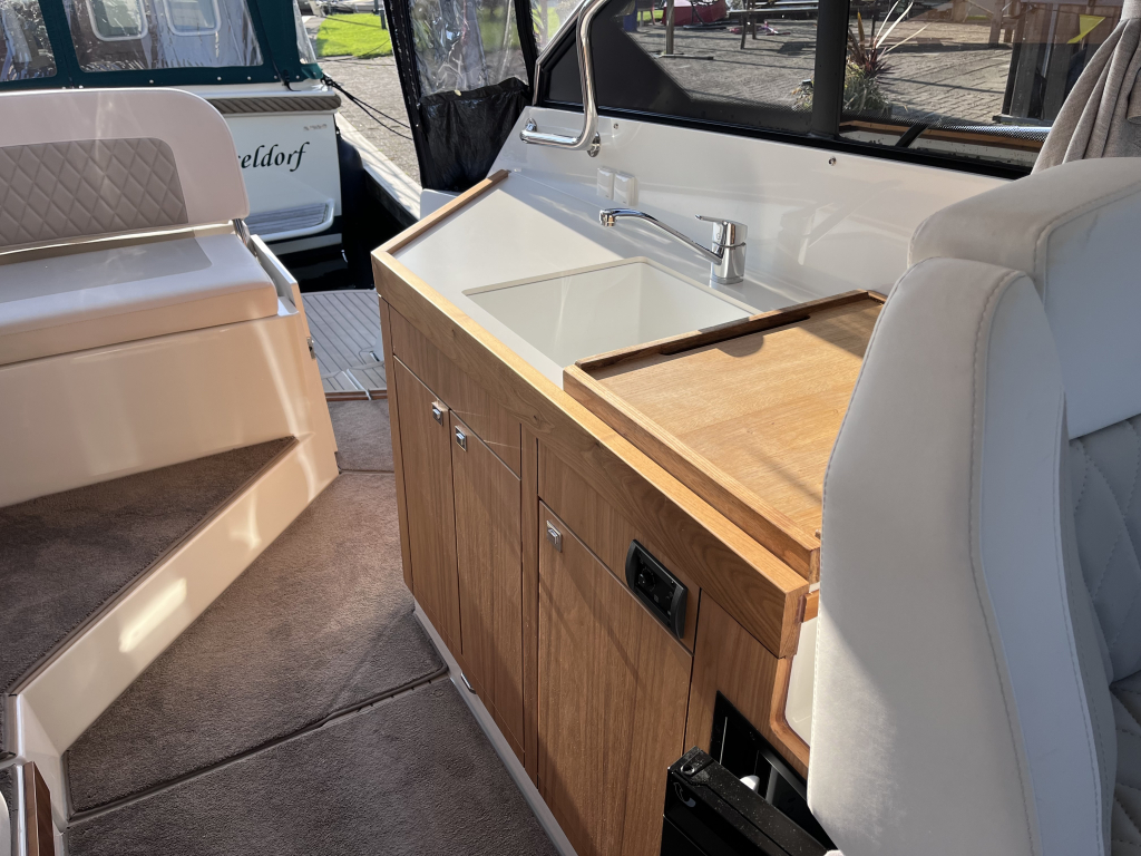 Grandezza 34 OC – 2024 | Volvo Penta D6-380 DPI | Full Options | < 200 vaaruren — foto 14 van 35
