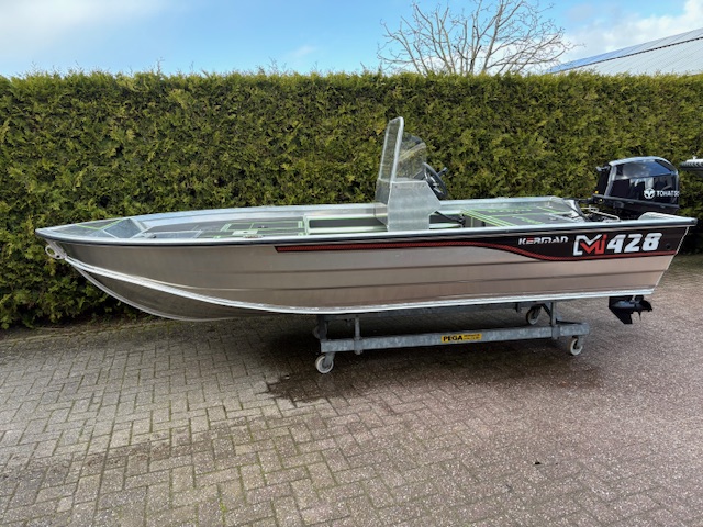 VAARKLAAR!! Nieuwe Kerman M428 met Tohatsu 30 PK  4 Takt — foto 1 van 12